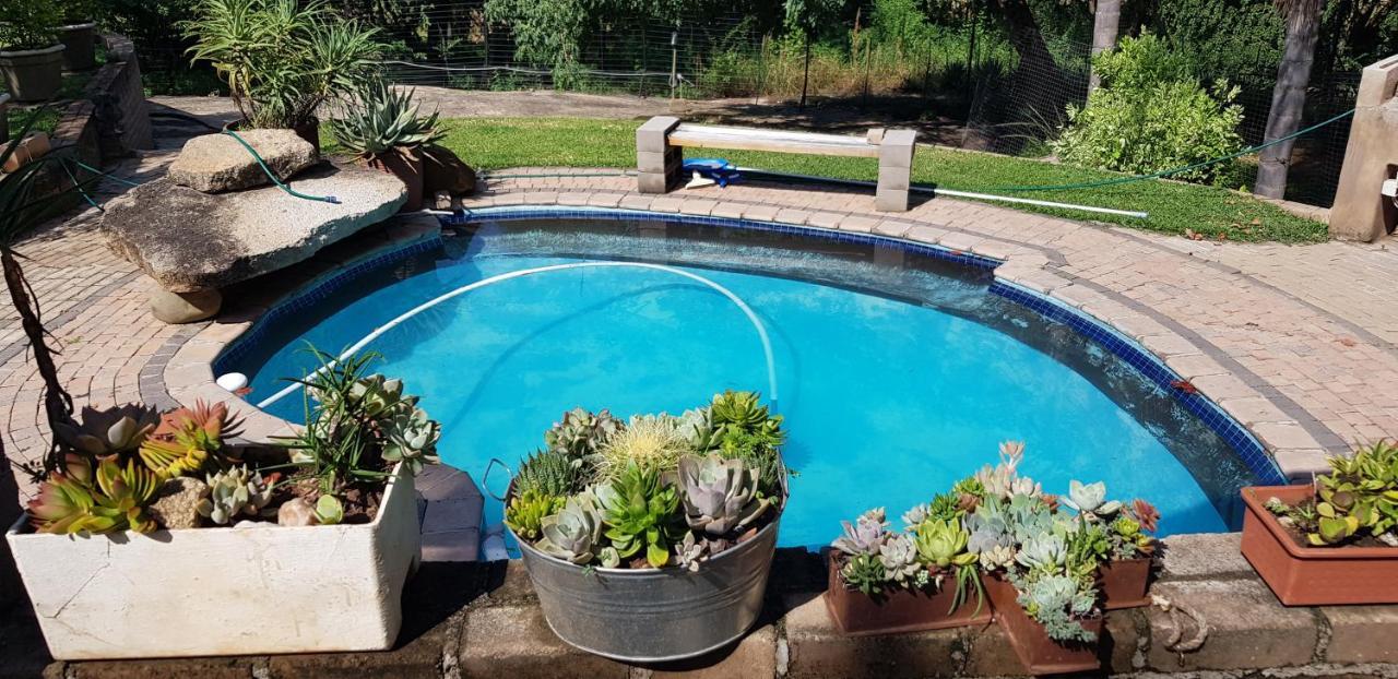 A Farm Stay - Casablanca'S Private Cottage,No Loadshedding! Hazyview Εξωτερικό φωτογραφία