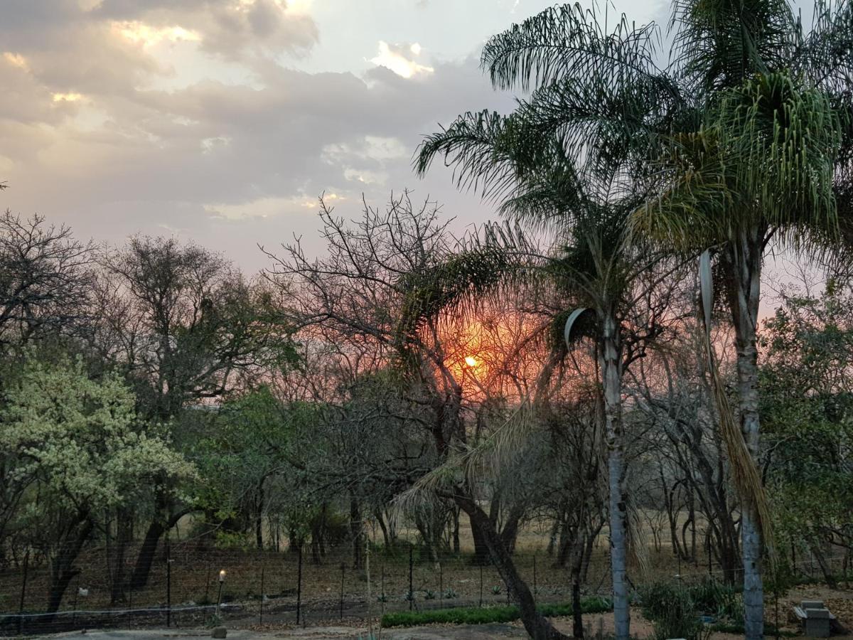 A Farm Stay - Casablanca'S Private Cottage,No Loadshedding! Hazyview Εξωτερικό φωτογραφία